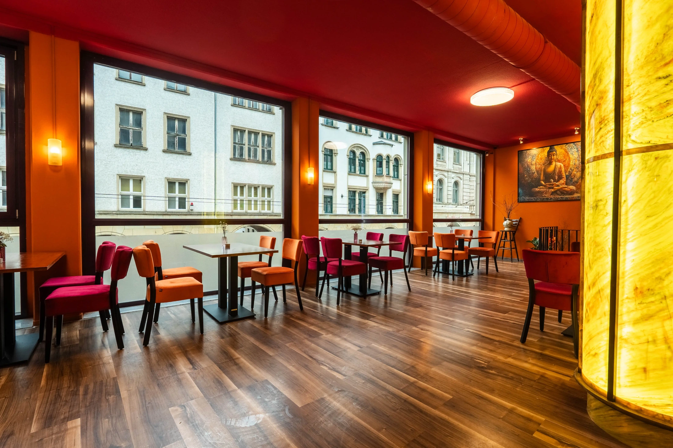 Indisches Restaurant Sanjha Tadka Erfurt - Modern Gastraum